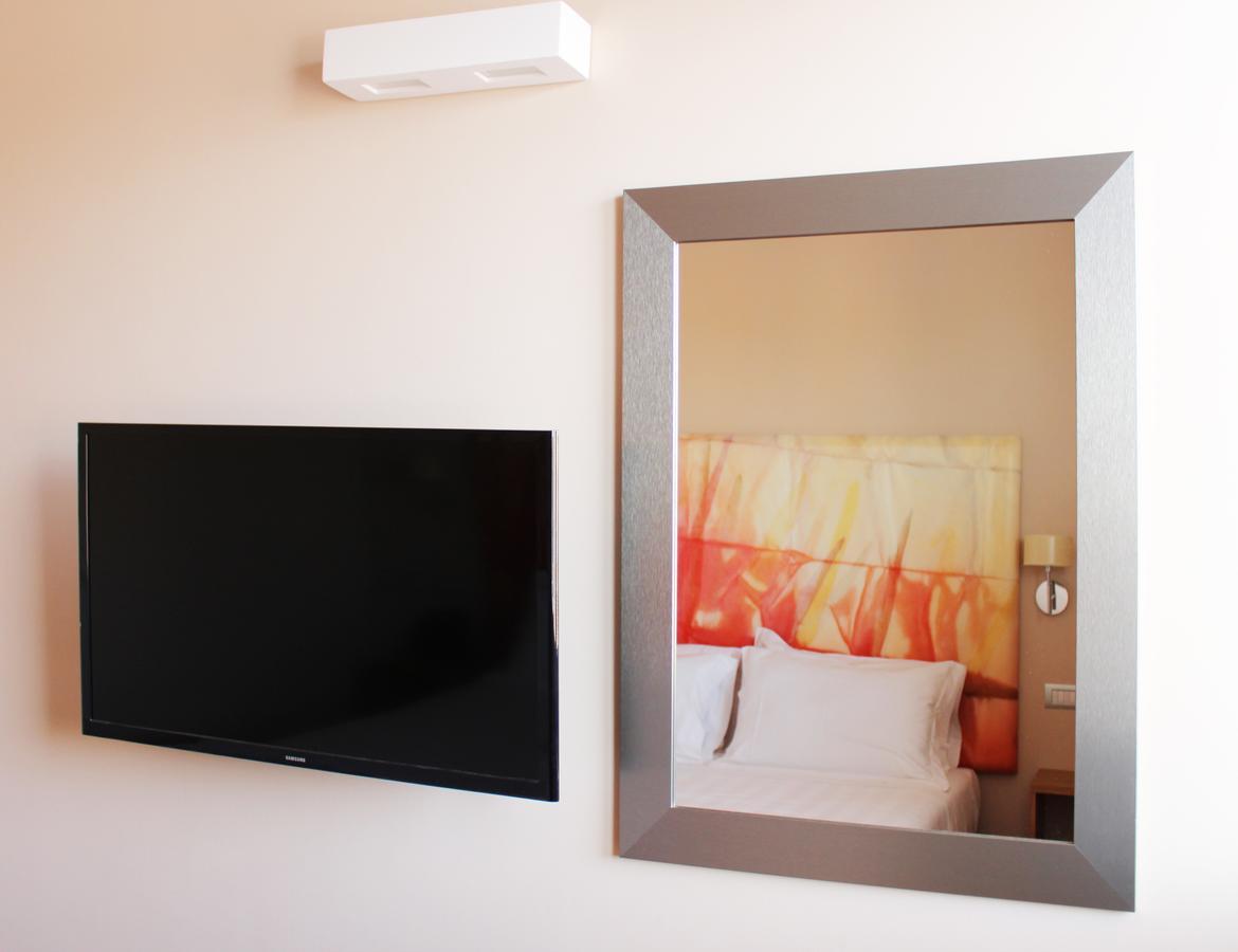 Hotel DolceDorme Garni Parma Esterno foto